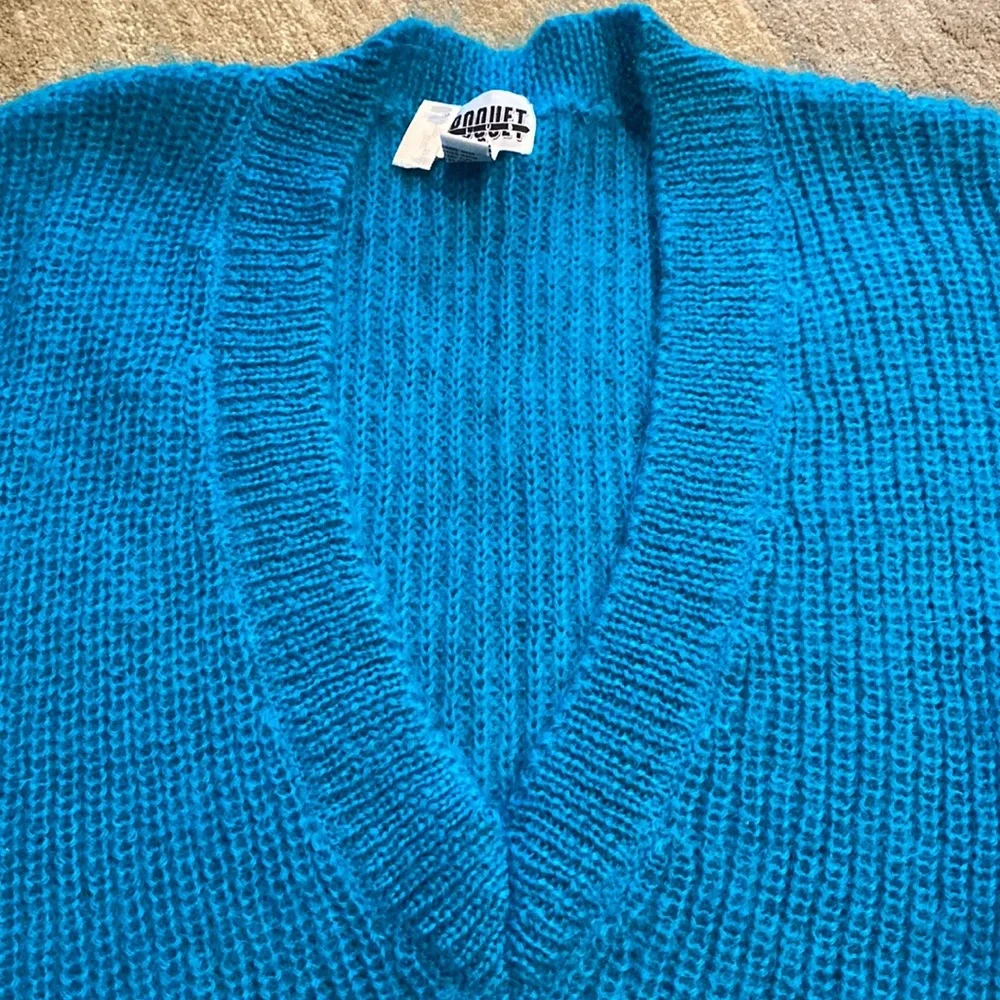 ~Croquet Club~ Vintage Bright Blue Deep V Mohair Sweater - Picture 2 of 4